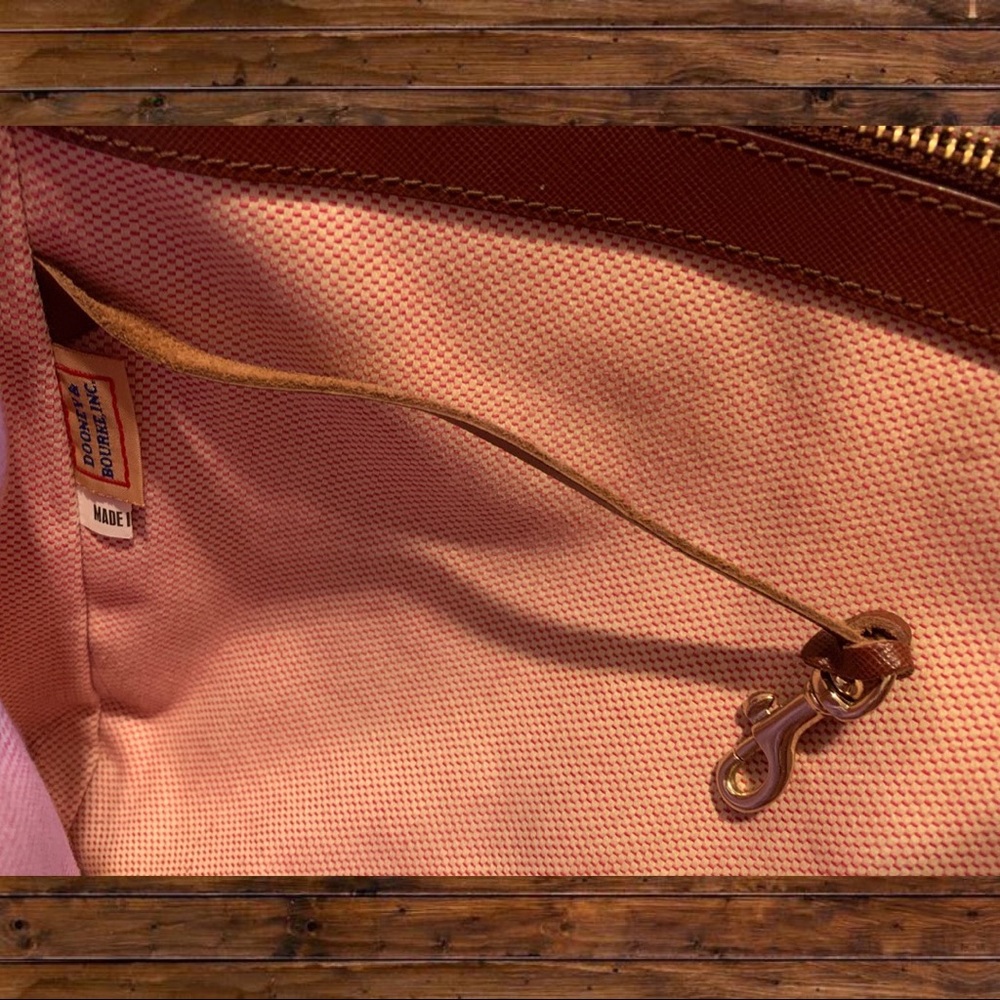 DOONEY AND BOURKE PURSE - Picture 3 of 8